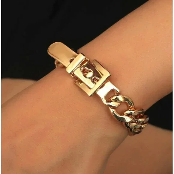 NEW Gold Tone Buckle Bracelet Chunky Chain Link Heavyweight 7” - 8” - Picture 1 of 4
